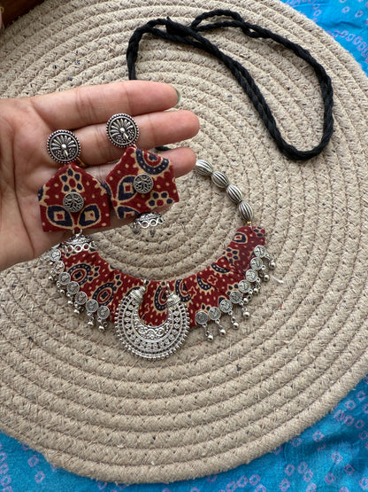 Fabric choker jewellery by Elegantstyle