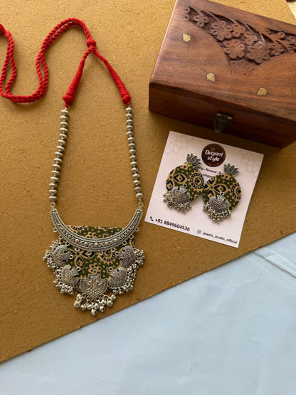 Green ajarak long necklace set by elegantstyle