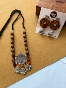 Beautiful fabric necklace set by elegantstyle