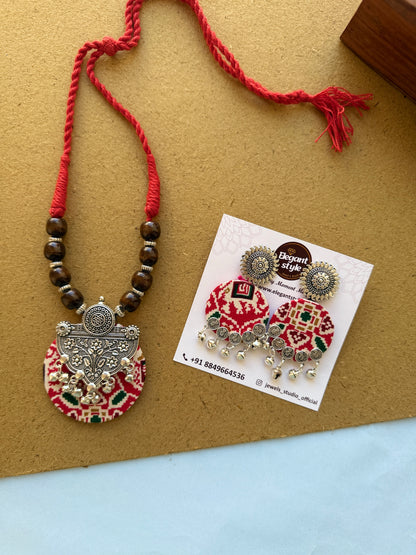 Patoda necklace set by elegantstyle