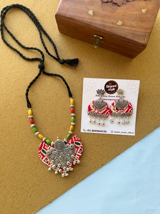 Patoda print necklace set by Elegantstyle
