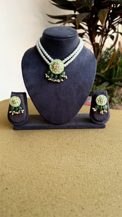 Kundan with pearl necklace by Elegantstyle