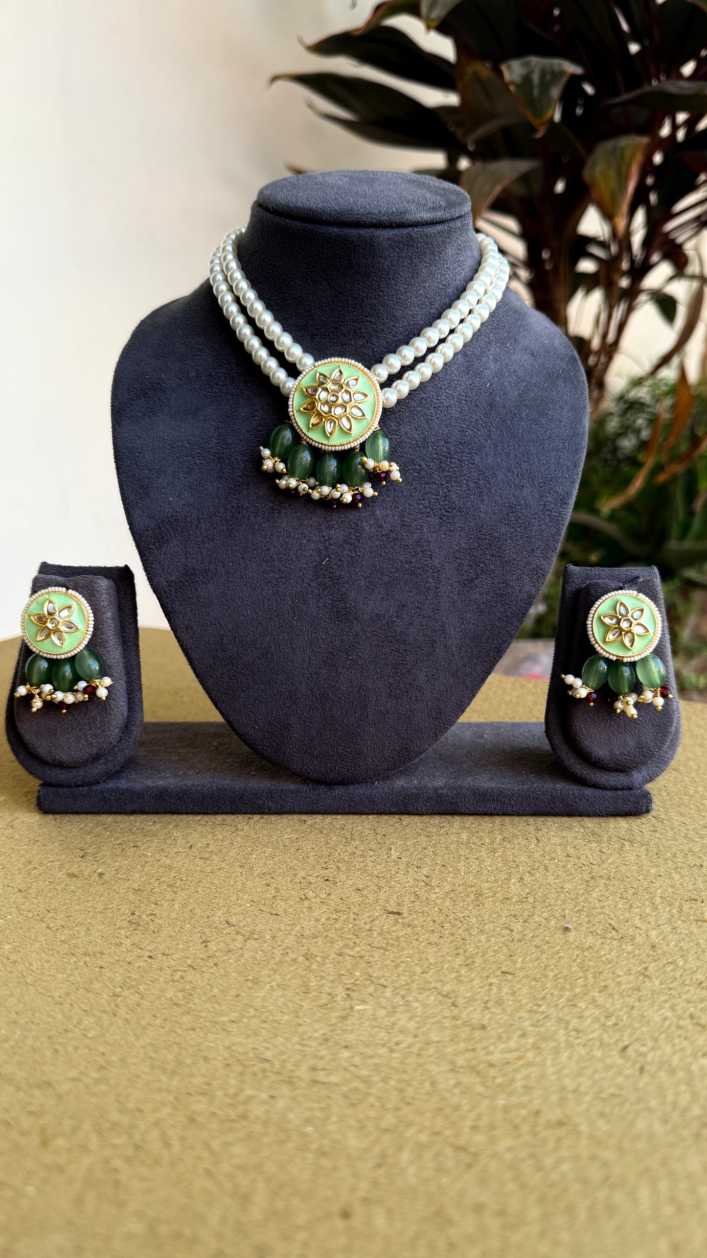 Kundan with pearl necklace by Elegantstyle