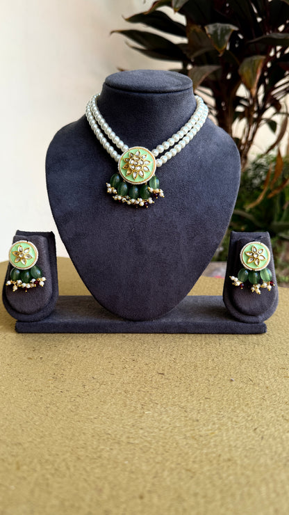 Kundan with pearl necklace by Elegantstyle