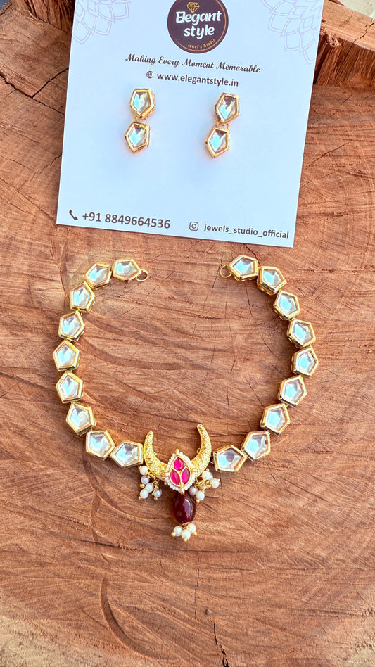 Kundan necklace with earring by Elegantstyle
