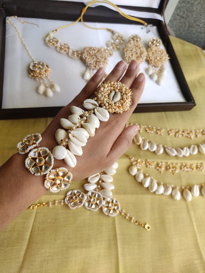 Haldi jewellery-kushi set