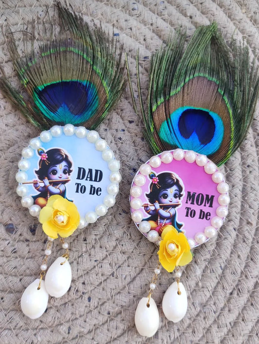 Baby shower brooches